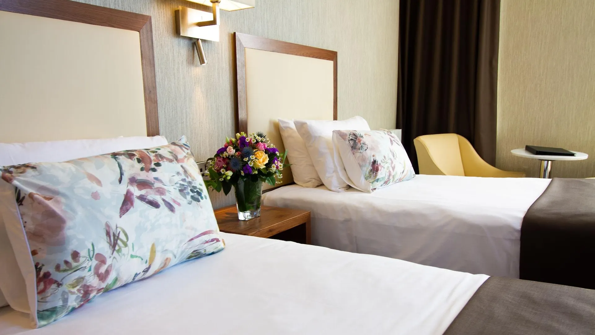 Eyre Square Hotel Galway