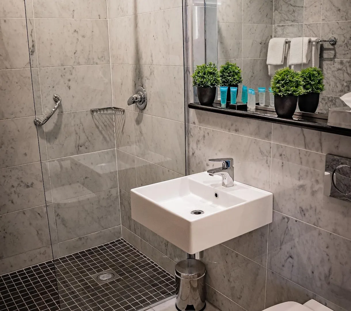 ***  Eyre Square Hotel Galway Ireland